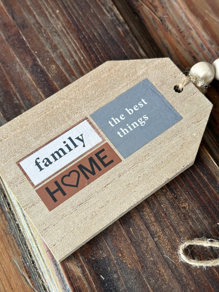 "Family Home" Rustic Wooden Sign Vase and Wreath Ornament