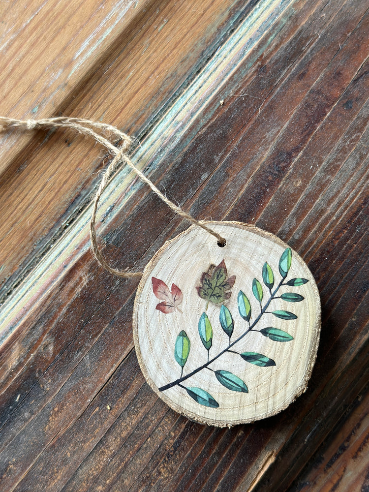 Wood Slice Leaf and Butterfly Vase and Doorknob Ornament