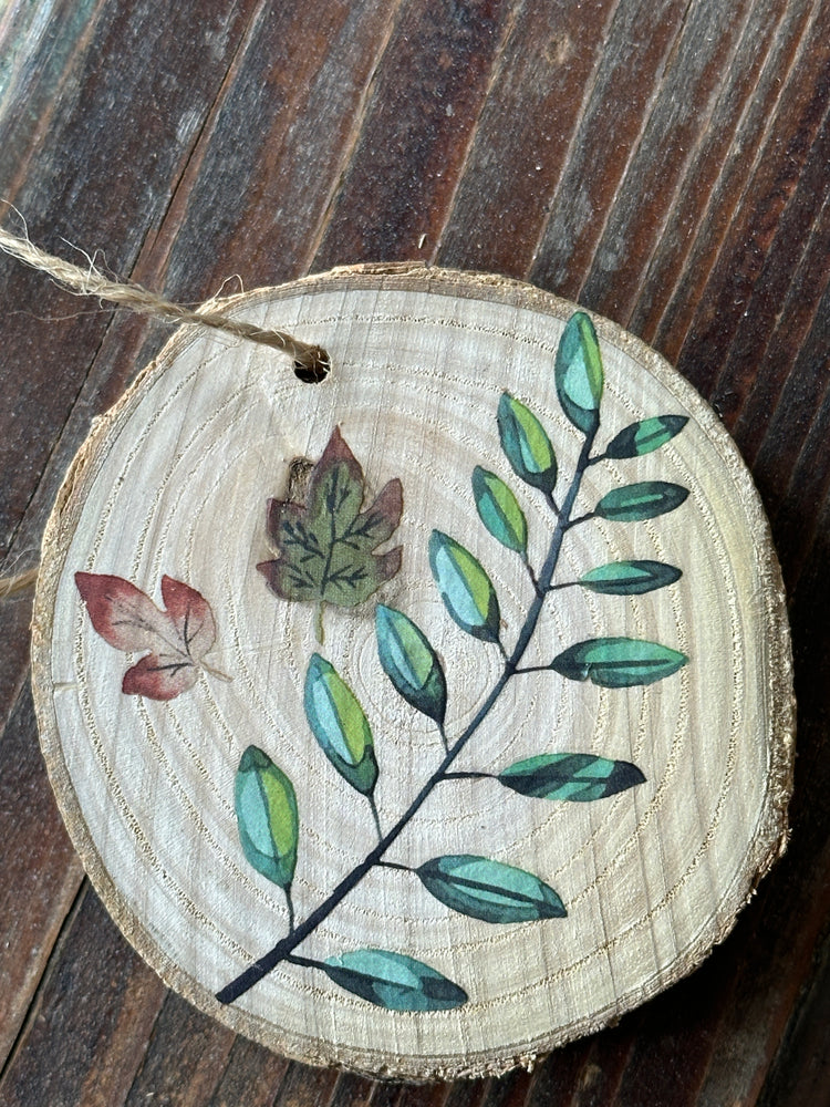 Wood Slice Leaf and Butterfly Vase and Doorknob Ornament