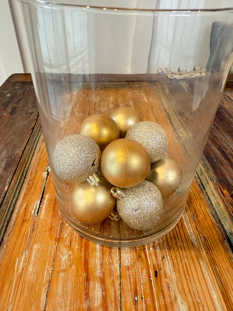 Gold Ornament Glass Vase Centerpiece | Matte & Glitter Ornaments | Modern Christmas Table Decor