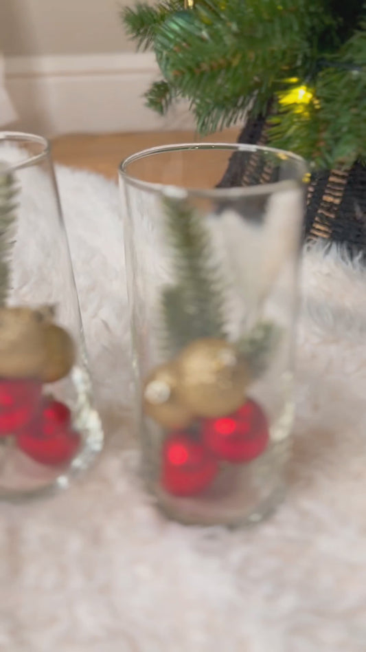 Christmas Decorative Bauble Glass Vase Set.